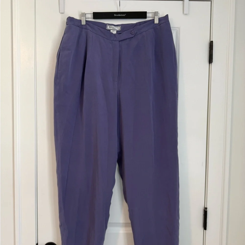 Travis Ayer’s Women Suit - Picture 6 of 8